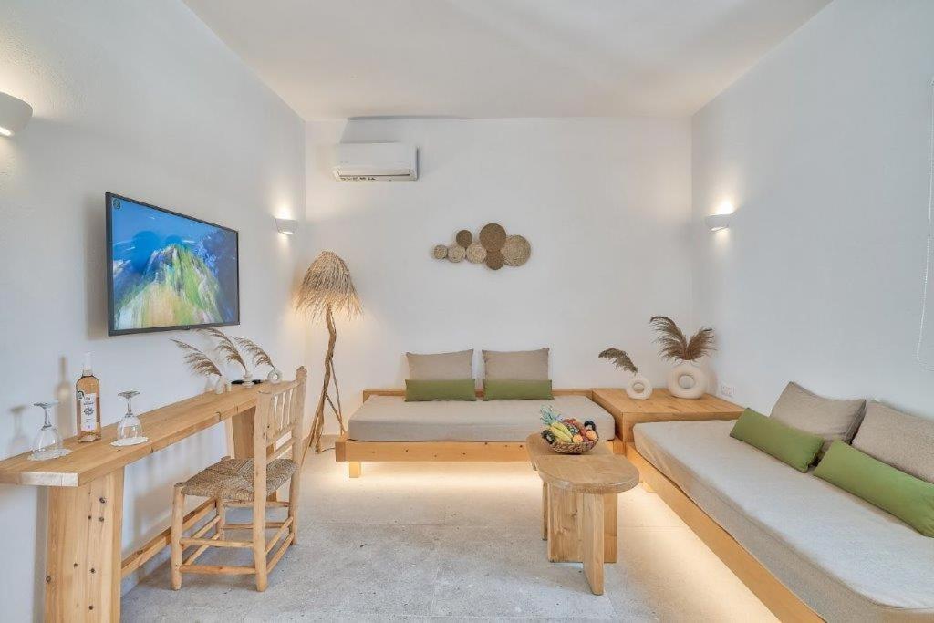Marinatou Suites Antiparos by Værelse billede