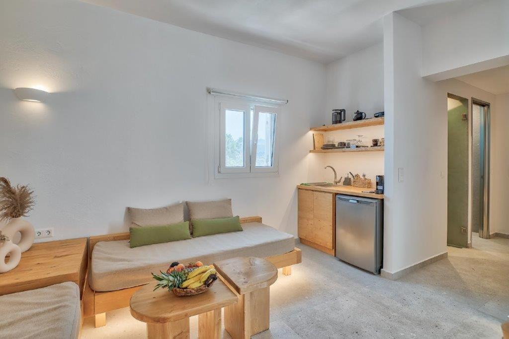 Marinatou Suites Antiparos by Værelse billede