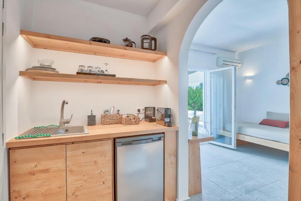Marinatou Suites Antiparos by Værelse billede